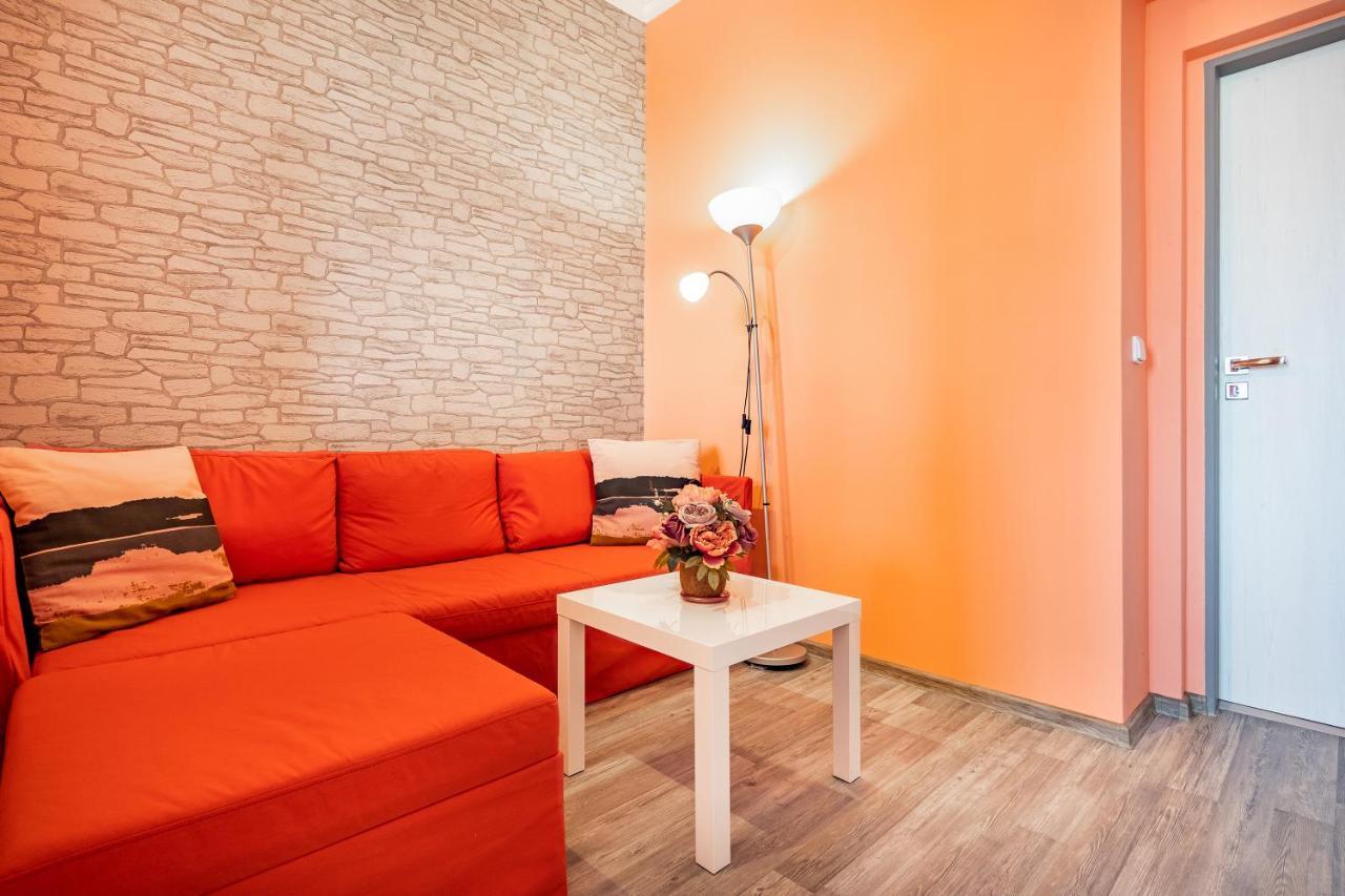Apartment Happy Family Karlovy Vary Exterior photo